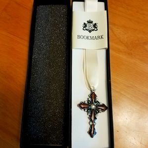 🎃 3/$15 🎃Jeweled cross bookmark